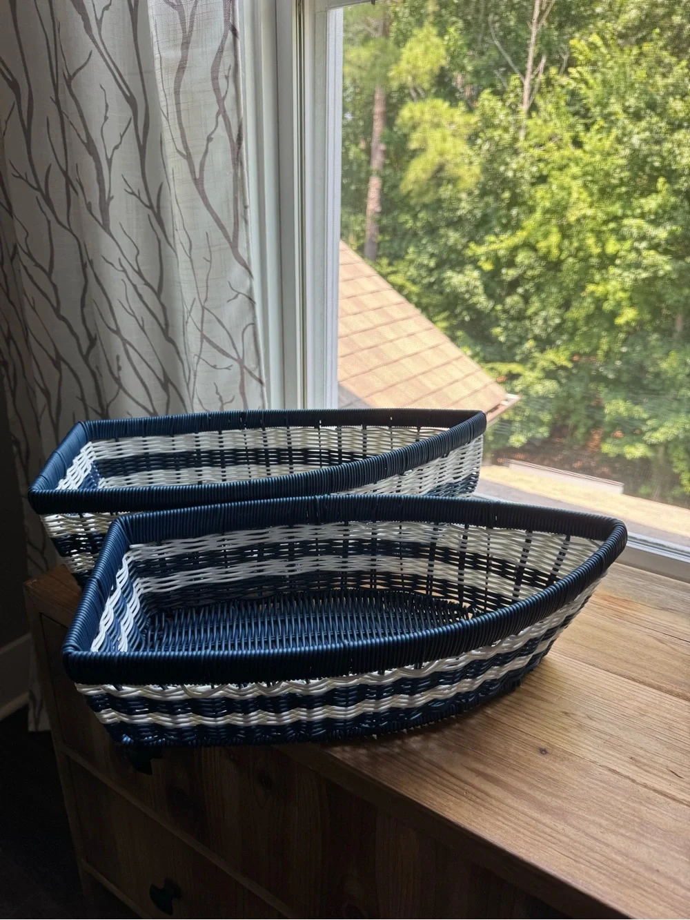 2 pc Set Ciroa Canoe Shaped Resin Nesting Baskets